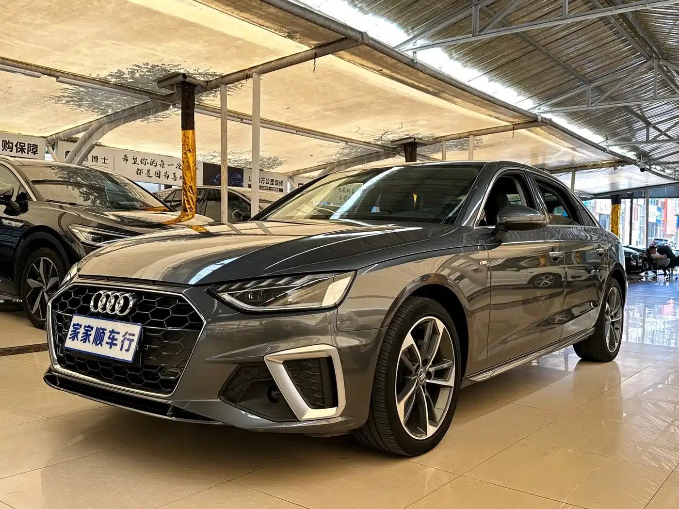 Audi A4L 2022 40 TFSI Fashion Dynamic Edition — миниатюра 1