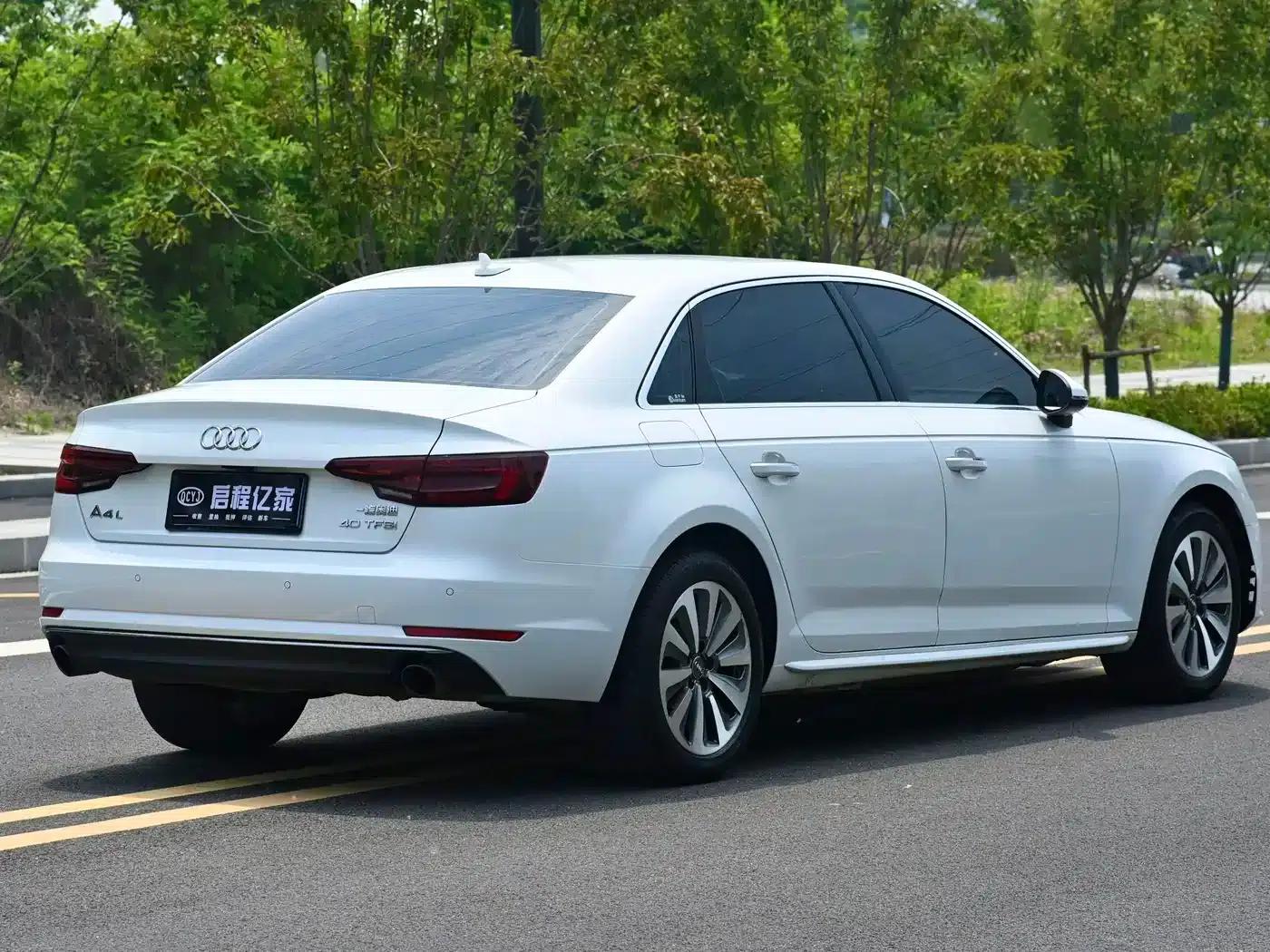 Audi A4L 2018 30th Anniversary Edition 40 TFSI Progressive — миниатюра 17
