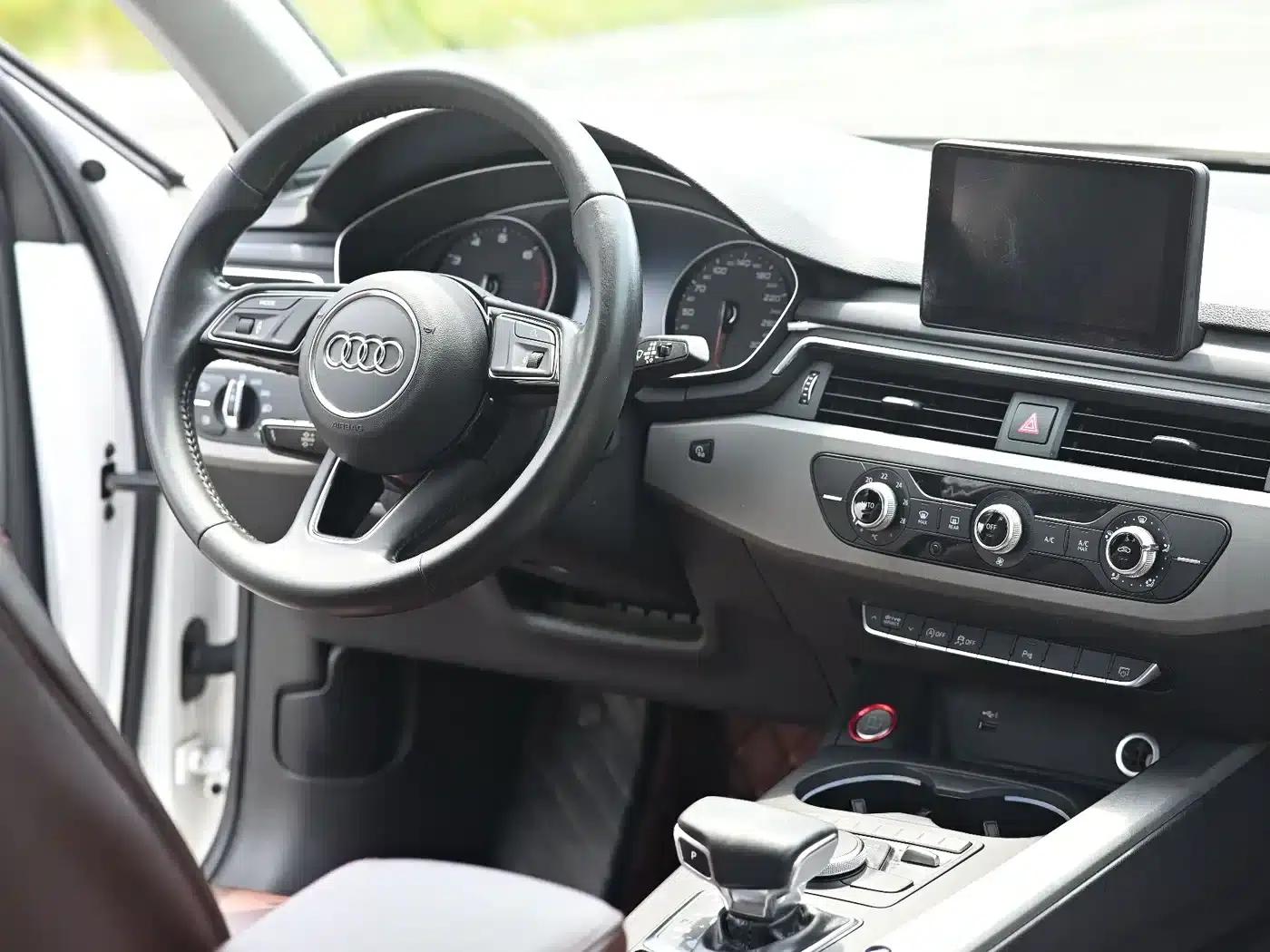 Audi A4L 2018 30th Anniversary Edition 40 TFSI Progressive — миниатюра 6