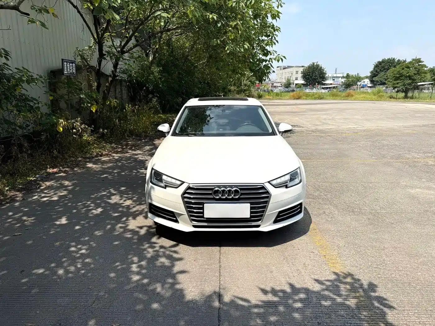 Audi A4L 2018 30th Anniversary Edition 40 TFSI Progressive — миниатюра 1