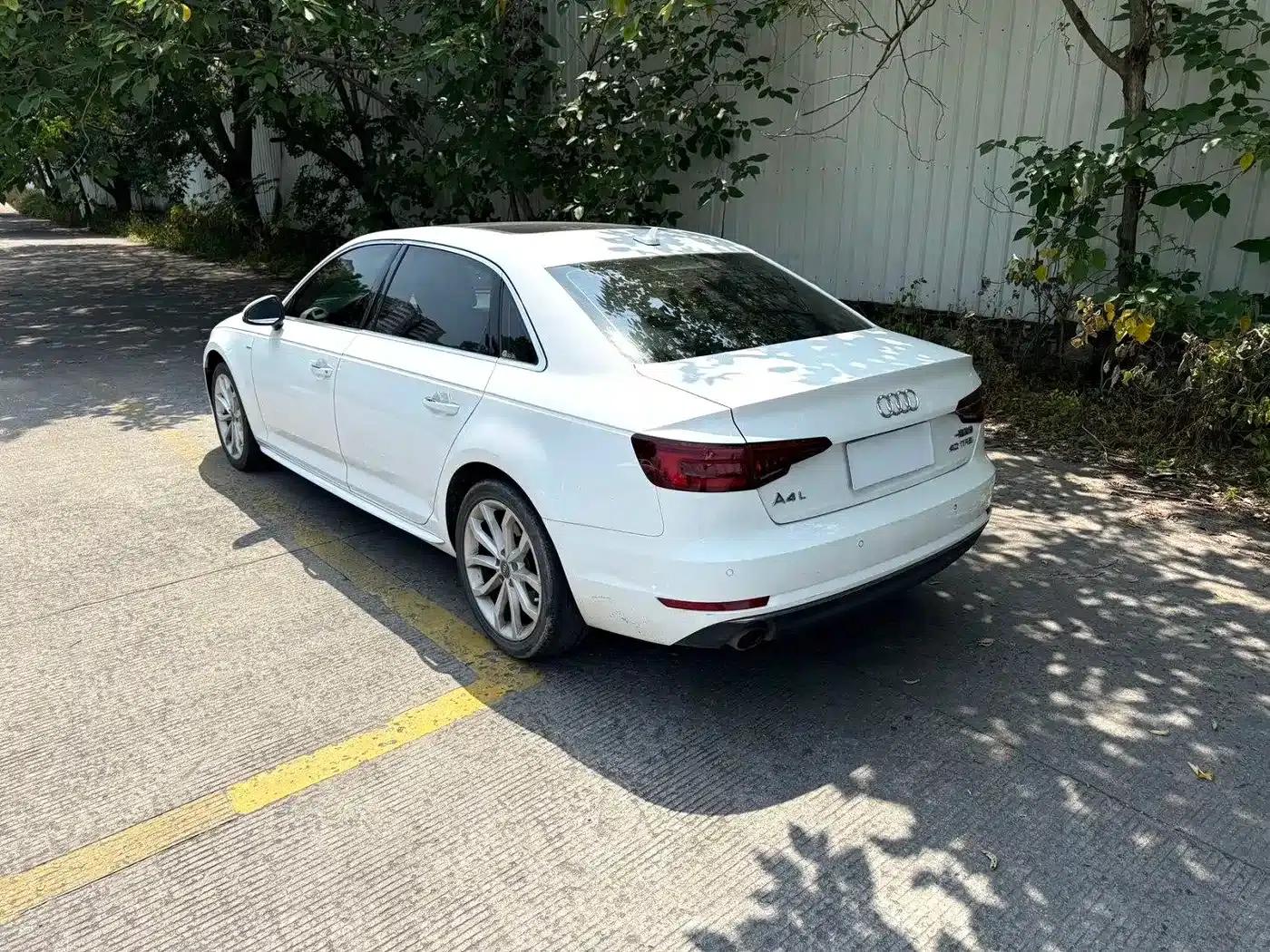 Audi A4L 2018 30th Anniversary Edition 40 TFSI Progressive — миниатюра 16