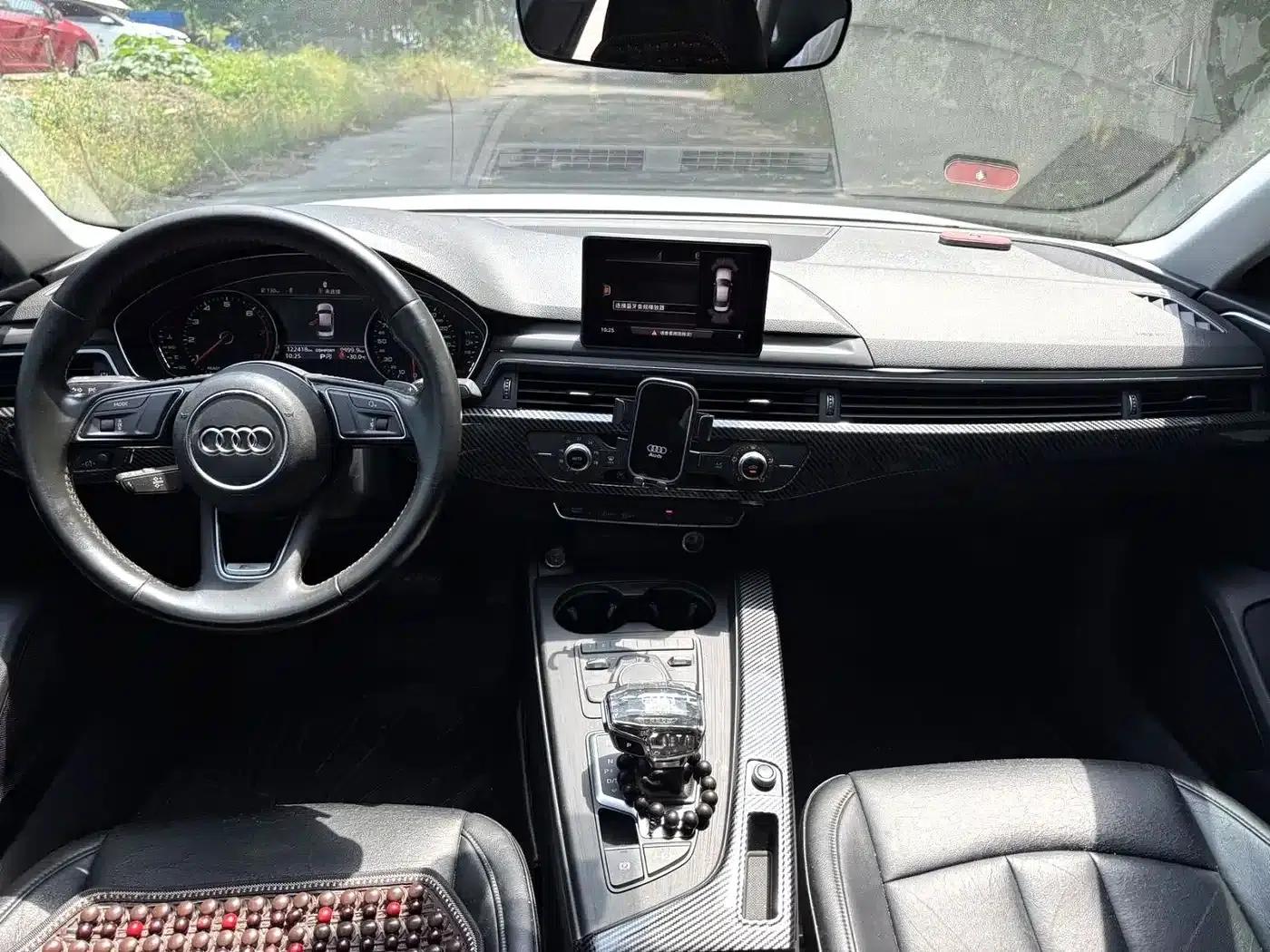 Audi A4L 2018 30th Anniversary Edition 40 TFSI Progressive — миниатюра 18