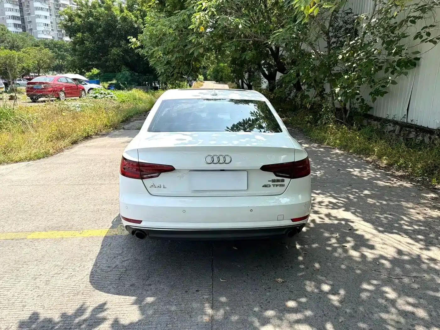 Audi A4L 2018 30th Anniversary Edition 40 TFSI Progressive — миниатюра 6