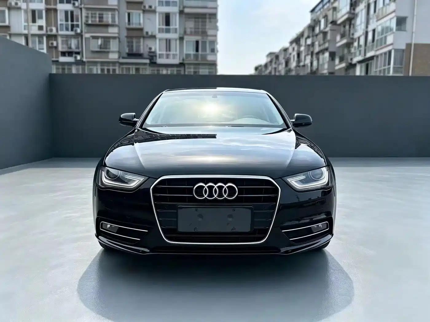 Audi A4L 2013 35 TFSI Automatic Standard Edition — миниатюра 2