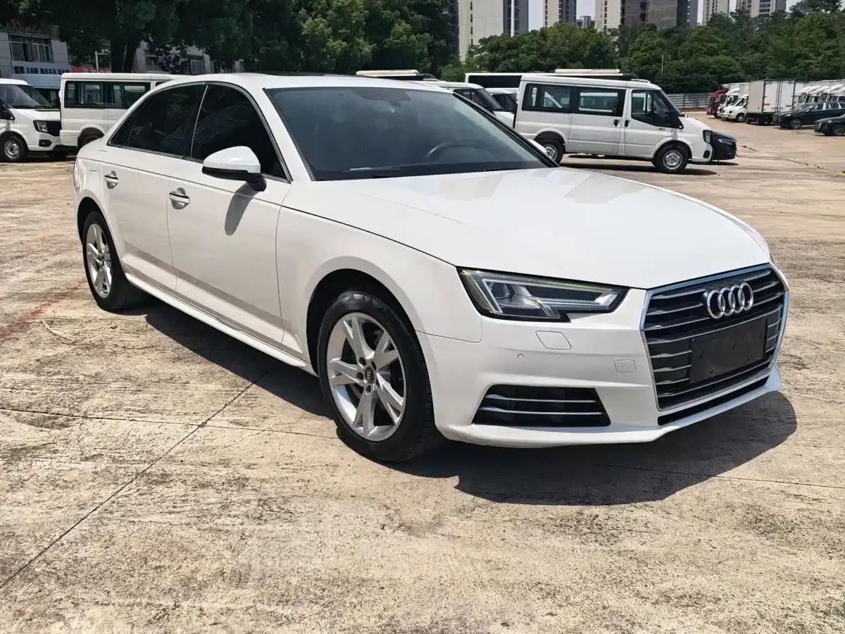 Audi A4L 2018 30th Anniversary Edition 40 TFSI Progressive — миниатюра 2