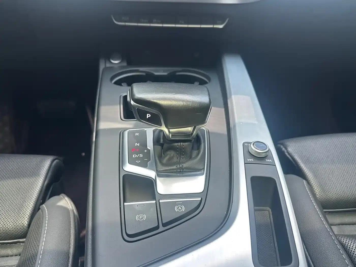 Audi A4L 2022 40 TFSI Fashion Dynamic Edition — миниатюра 10