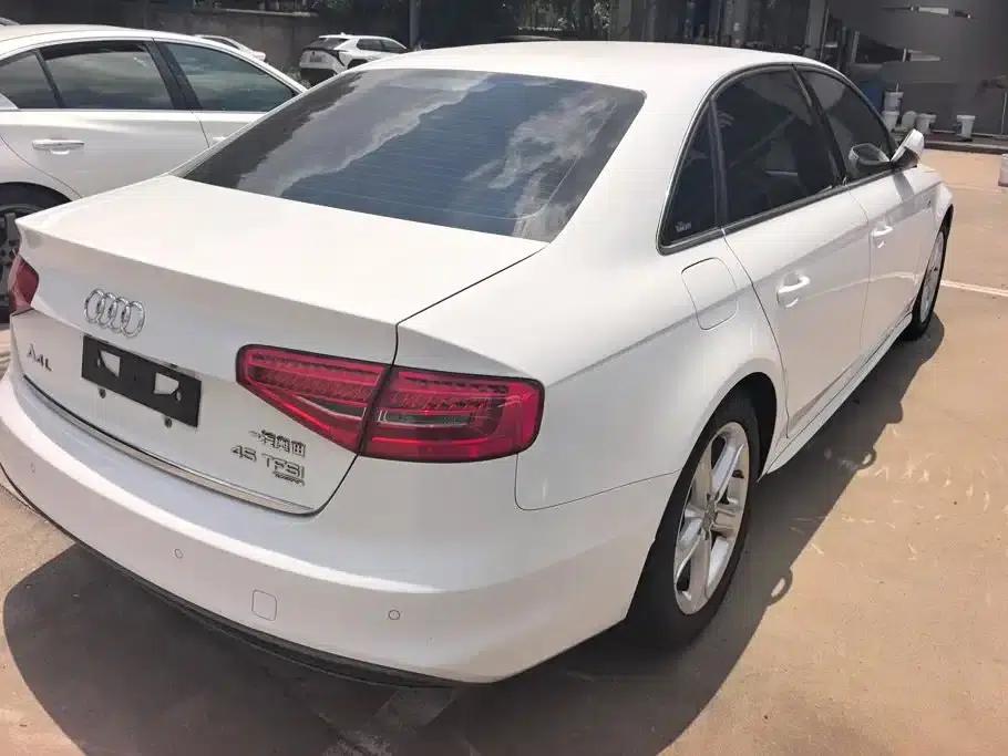 Audi A4L 2015 45 TFSI quattro Sport Edition — миниатюра 3