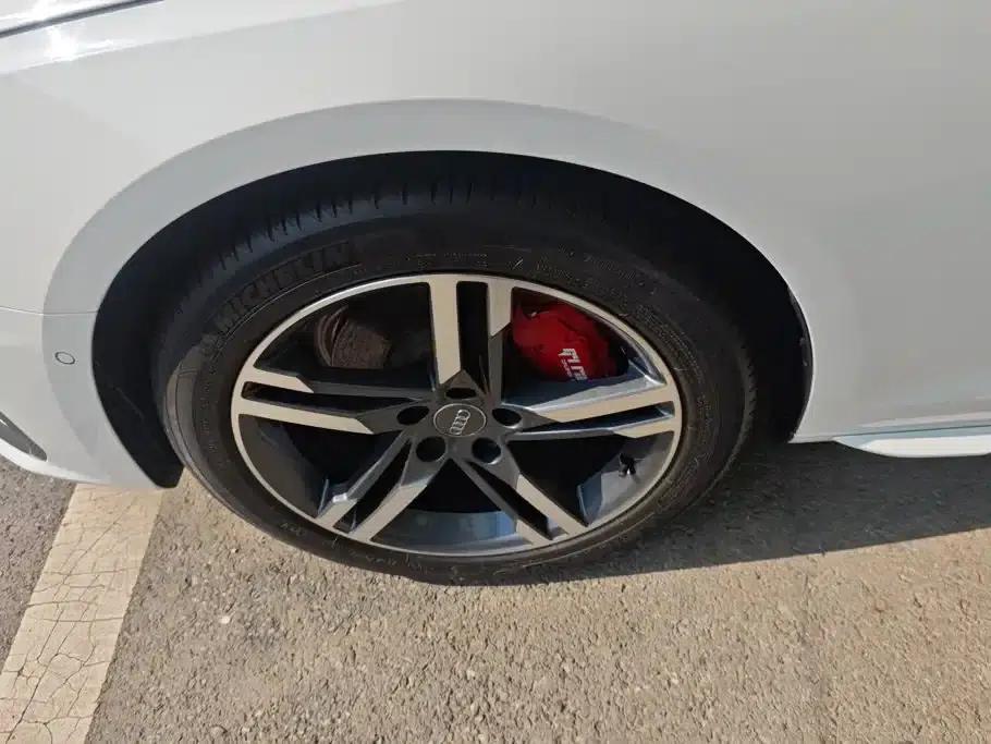Audi A4L 2020 40 TFSI Luxury Dynamic — миниатюра 6