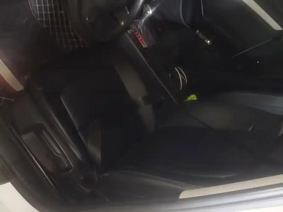 Audi A4L 2013 35 TFSI Automatic Standard Edition — миниатюра 9