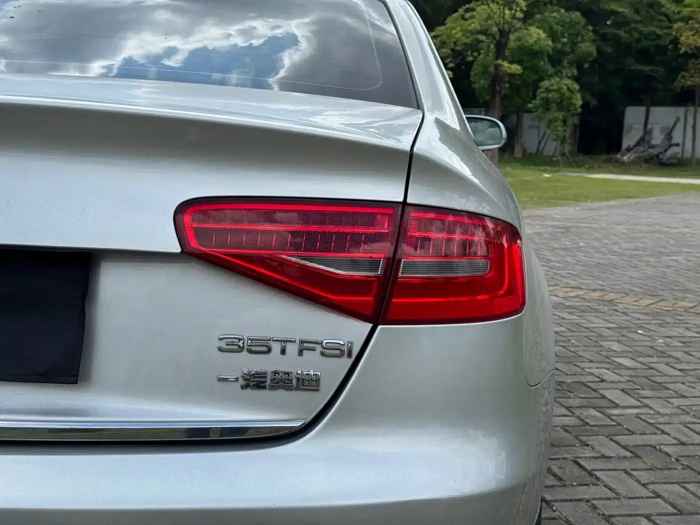 Audi A4L 2013 35 TFSI Automatic Comfort — миниатюра 18