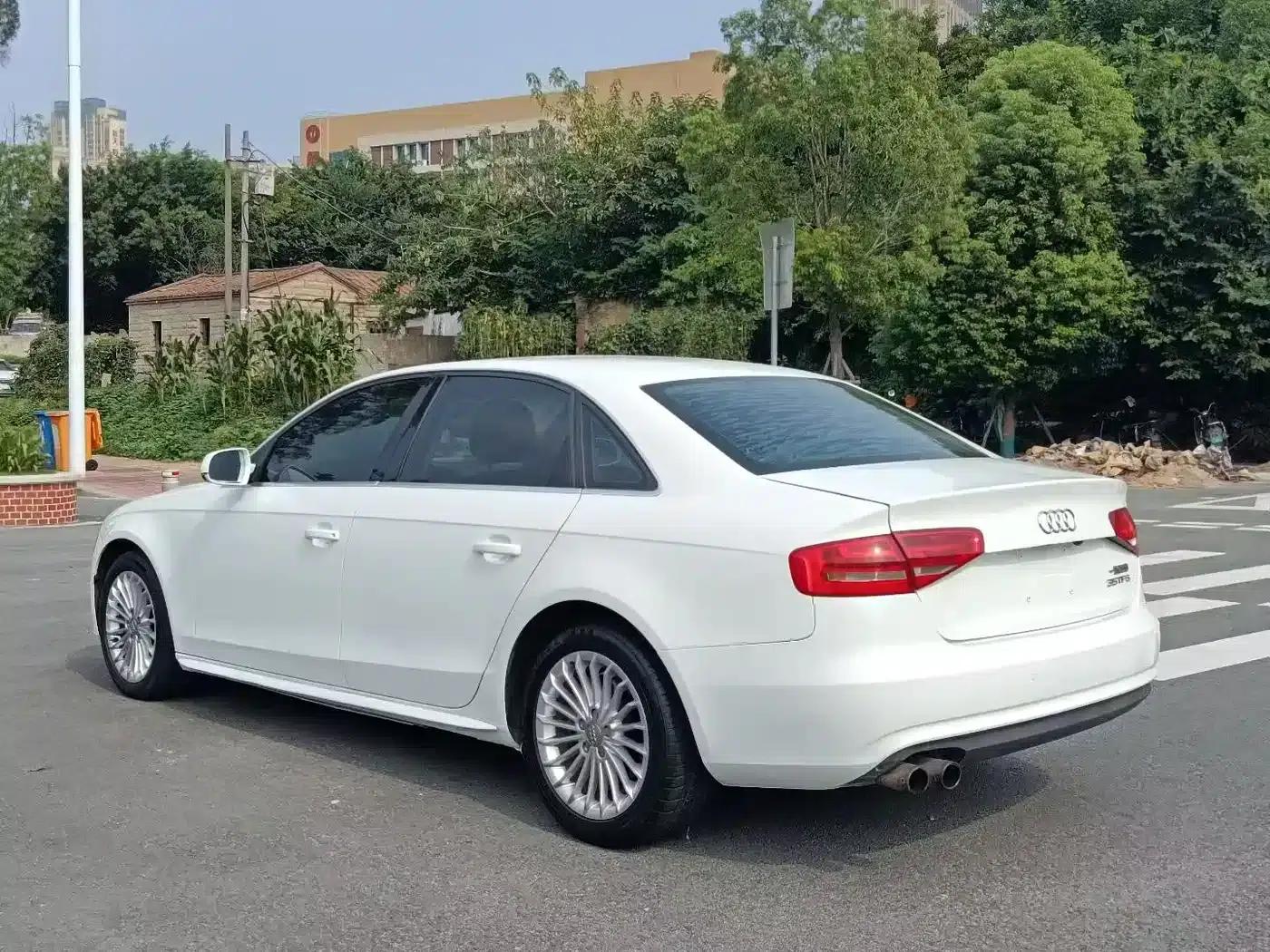 Audi A4L 2013 35 TFSI Automatic Comfort — миниатюра 7