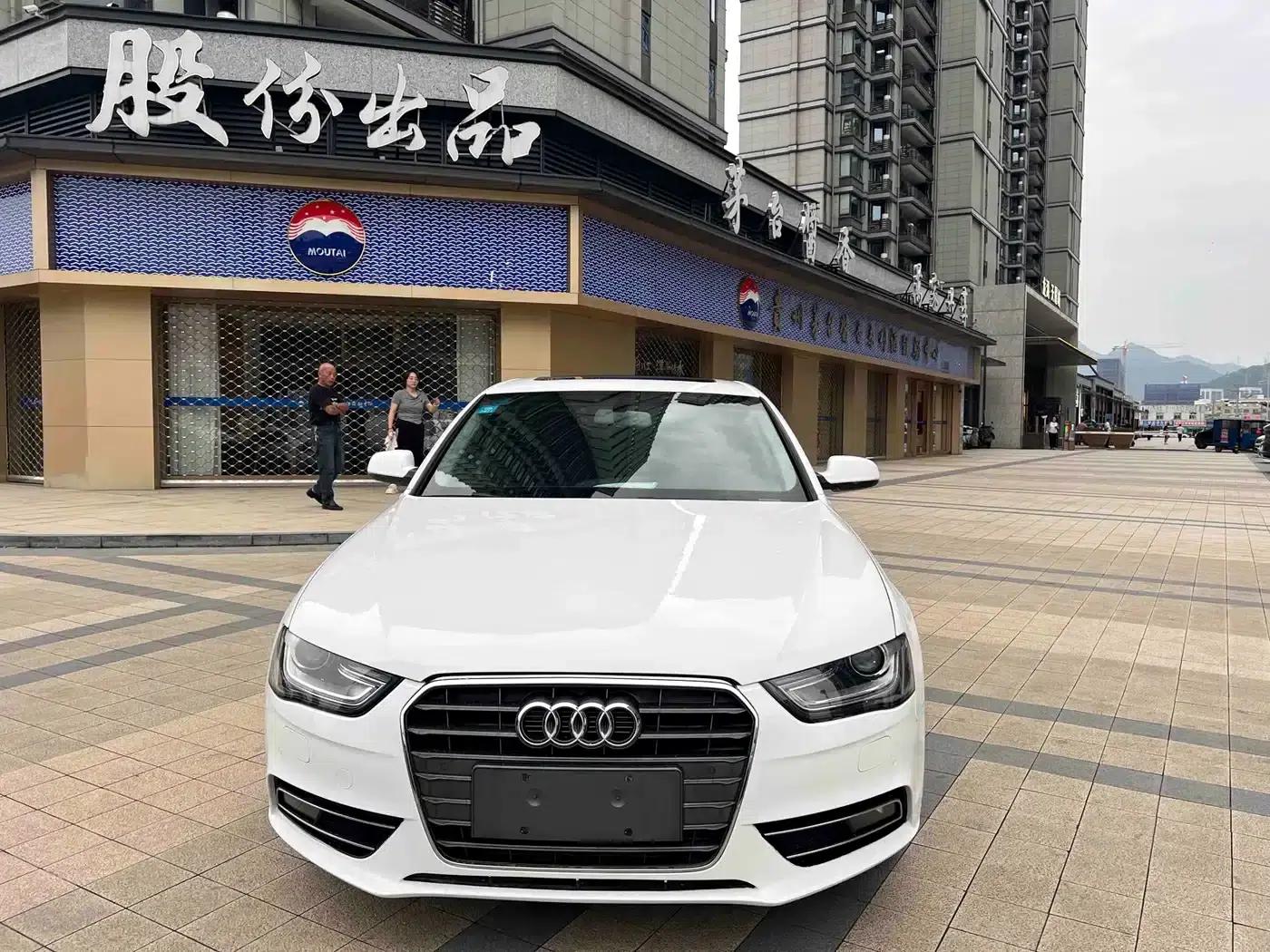 Audi A4L 2015 35 TFSI Automatic Standard Edition — миниатюра 2
