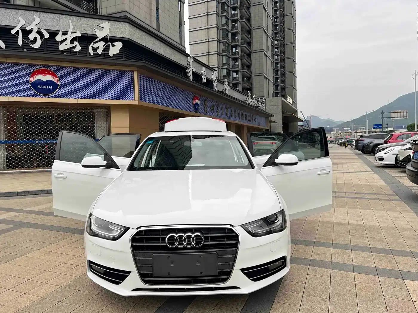 Audi A4L 2015 35 TFSI Automatic Standard Edition — миниатюра 3