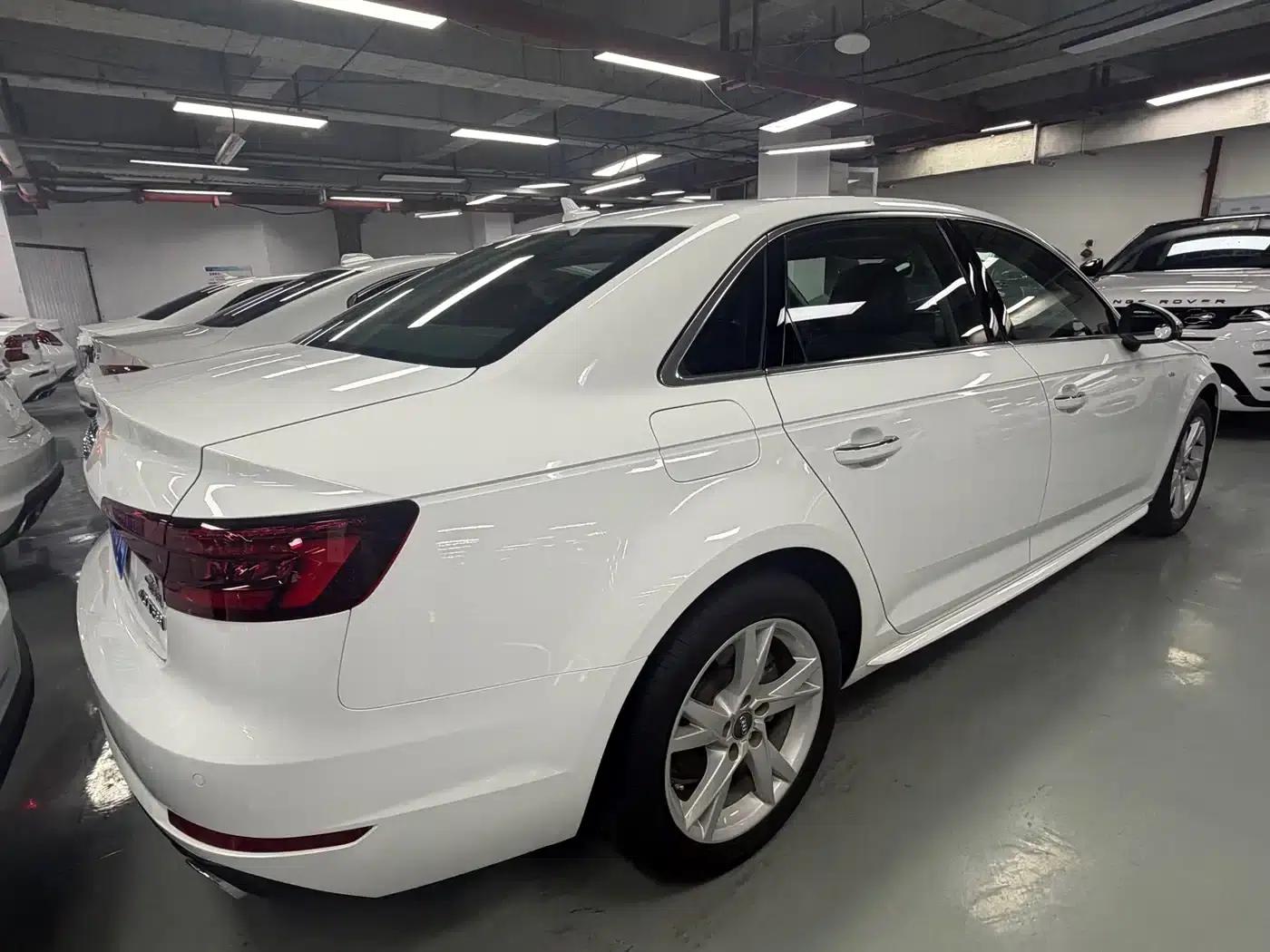 Audi A4L 2018 30th Anniversary Edition 40 TFSI Progressive — миниатюра 14