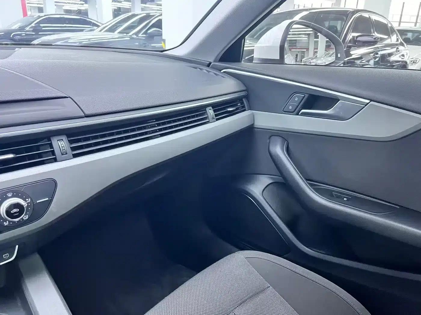 Audi A4L 2019 40 TFSI Progressive (National V Emission Standard) — миниатюра 6