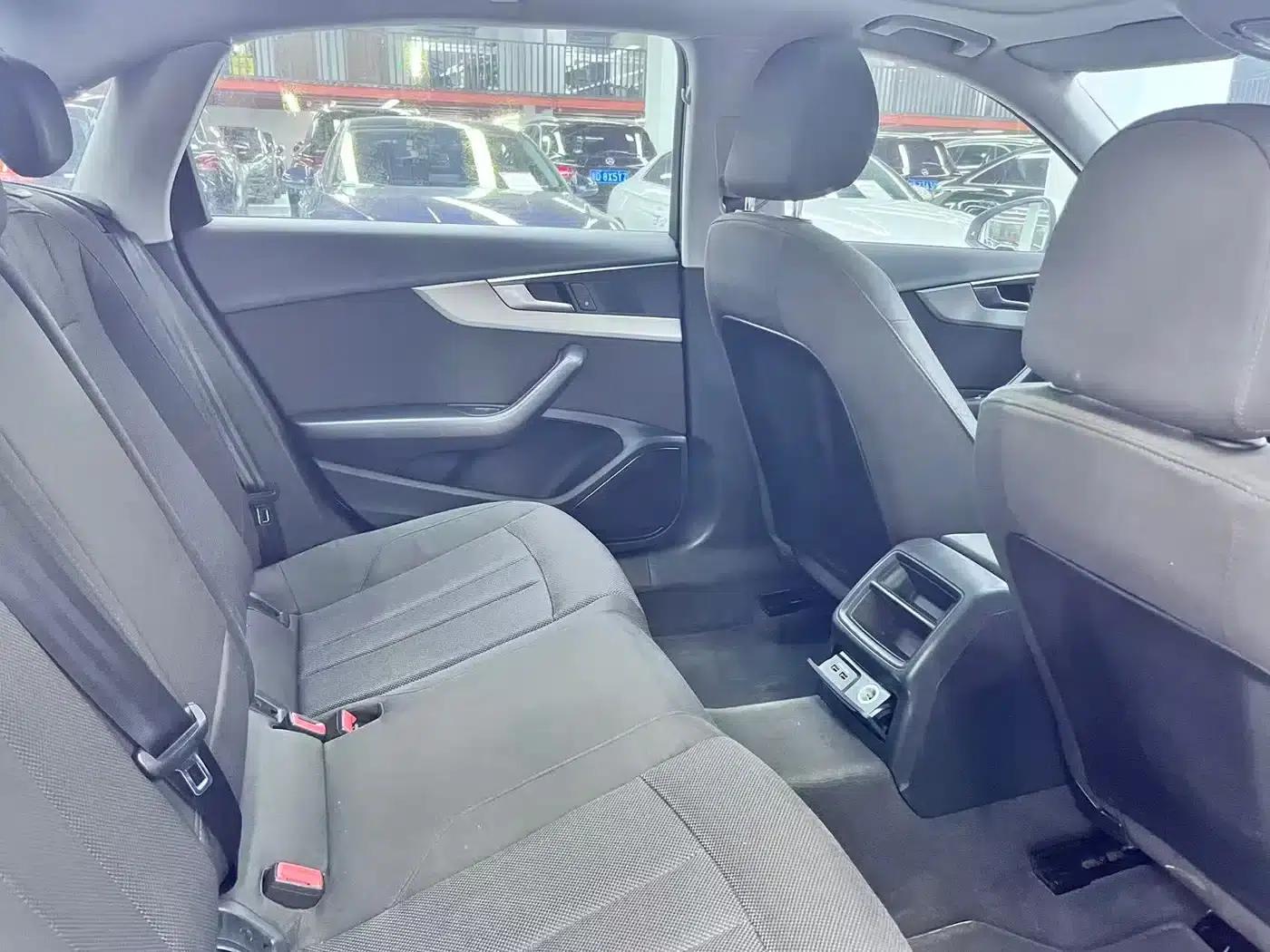 Audi A4L 2019 40 TFSI Progressive (National V Emission Standard) — миниатюра 10