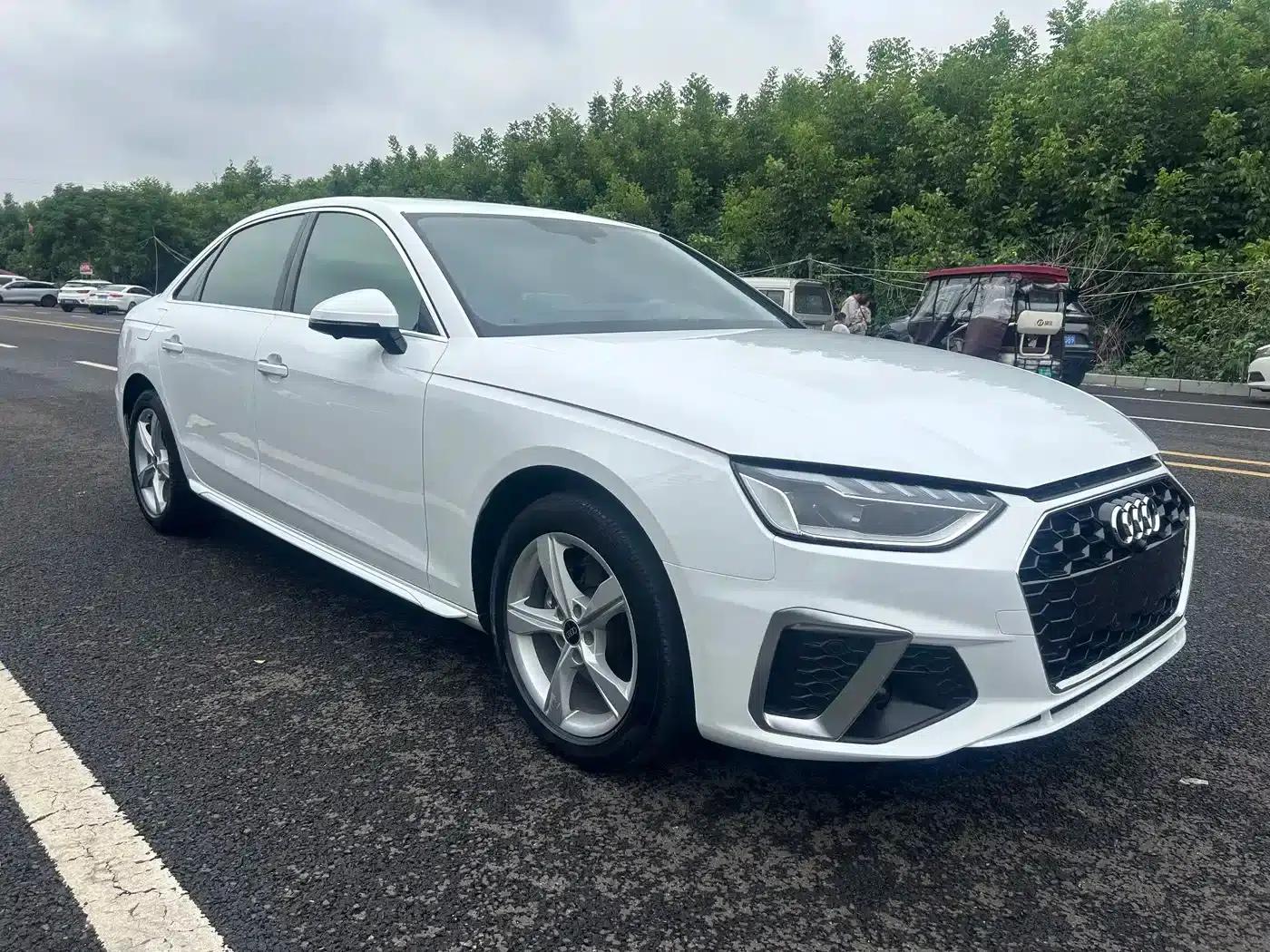 Audi A4L 2022 35 TFSI Fashion Dynamic Edition — миниатюра 2