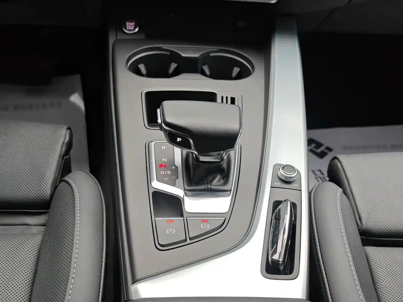 Audi A4L 2020 40 TFSI Fashion Dynamic Edition — миниатюра 12