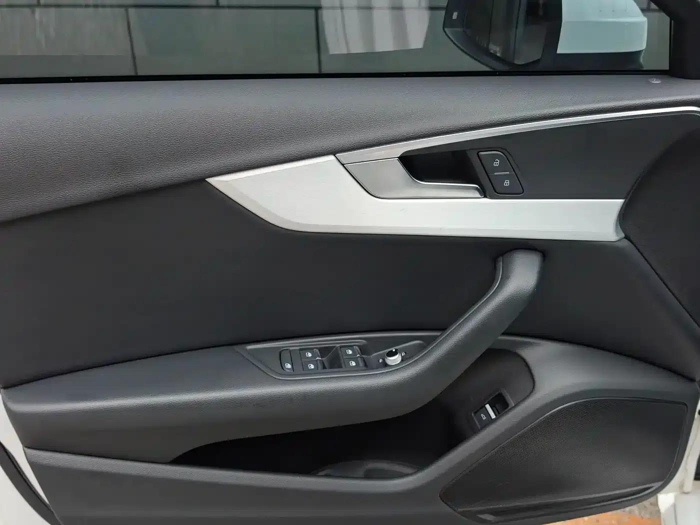 Audi A4L 2020 40 TFSI Fashion Dynamic Edition — миниатюра 17