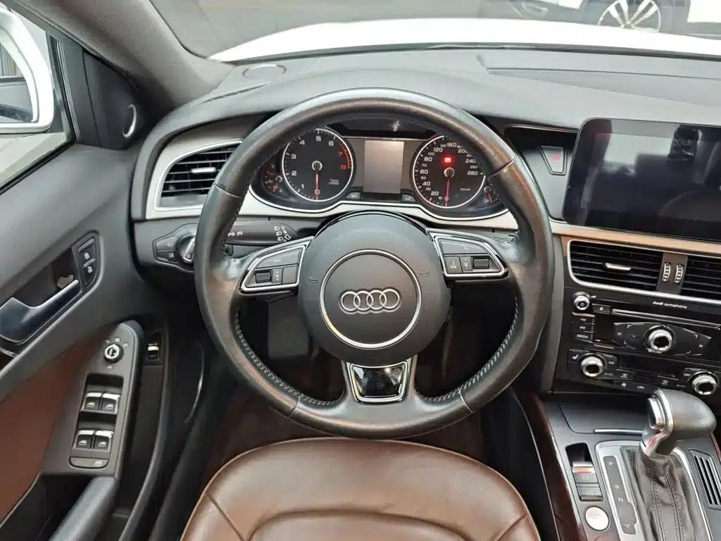 Audi A4L 2016 35 TFSI Classic Edition S line Comfort — миниатюра 11