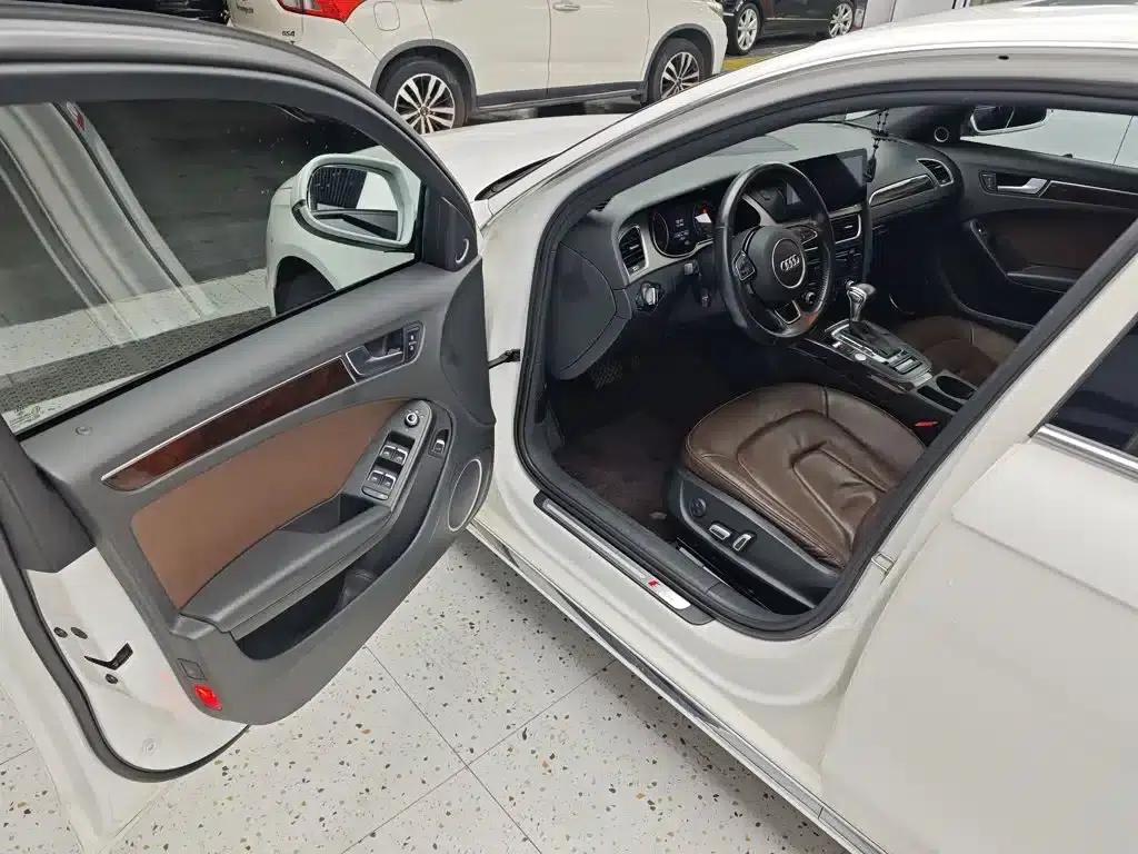 Audi A4L 2016 35 TFSI Classic Edition S line Comfort — миниатюра 16