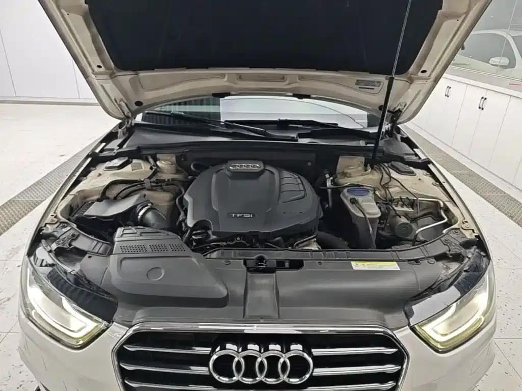 Audi A4L 2016 35 TFSI Classic Edition S line Comfort — миниатюра 20