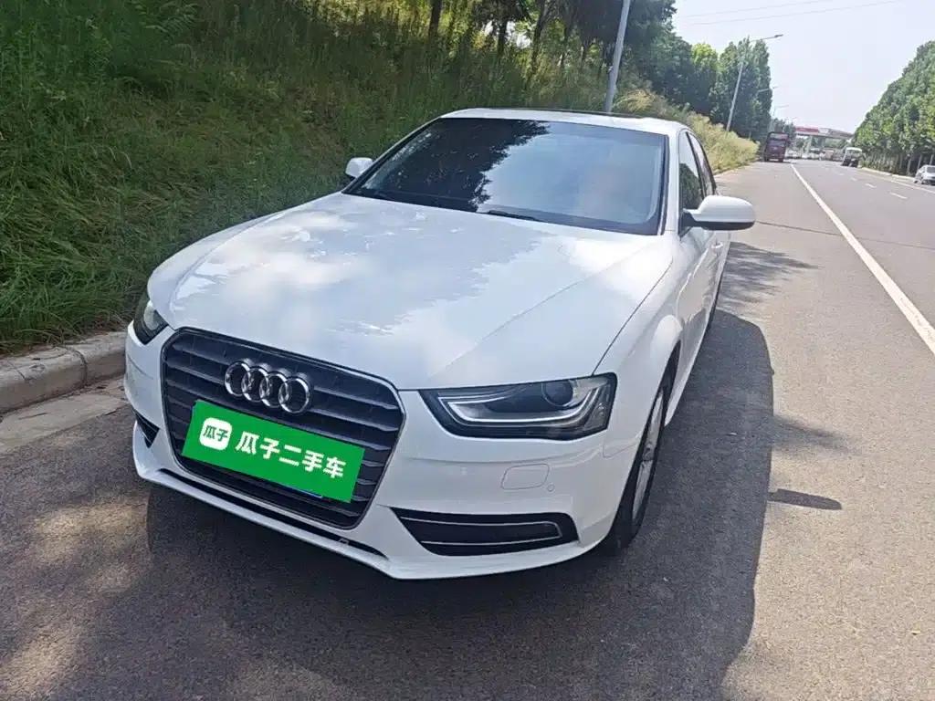 Audi A4L 2015 35 TFSI Automatic Standard Edition — миниатюра 1