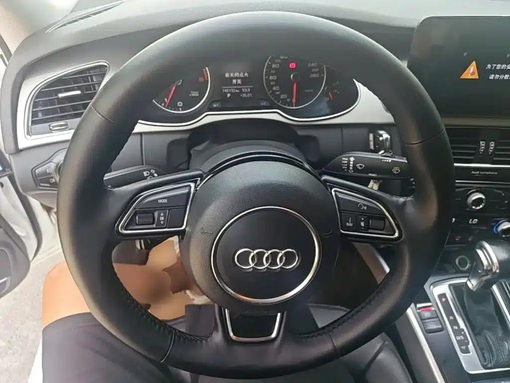 Audi A4L 2015 35 TFSI Automatic Standard Edition — миниатюра 11