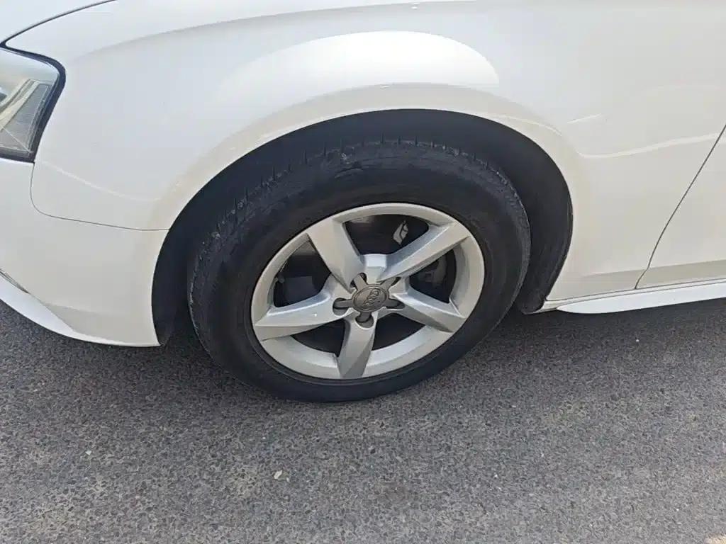 Audi A4L 2015 35 TFSI Automatic Standard Edition — миниатюра 23