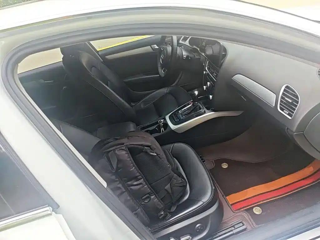 Audi A4L 2015 35 TFSI Automatic Standard Edition — миниатюра 25