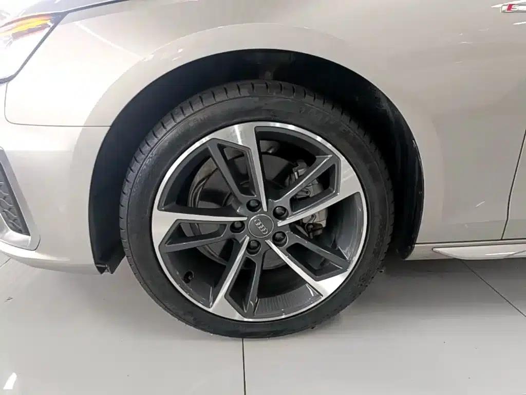 Audi A4L 2020 40 TFSI Fashion Dynamic Edition — миниатюра 23