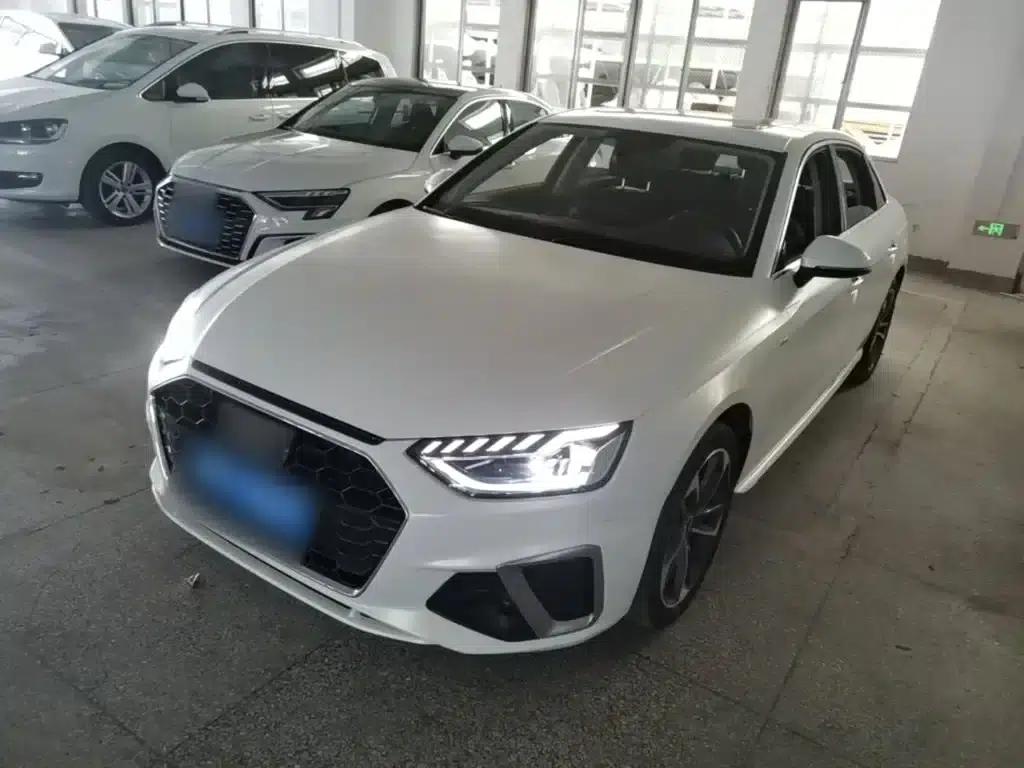 Audi A4L 2024 40 TFSI Fashion Dynamic Edition — миниатюра 2