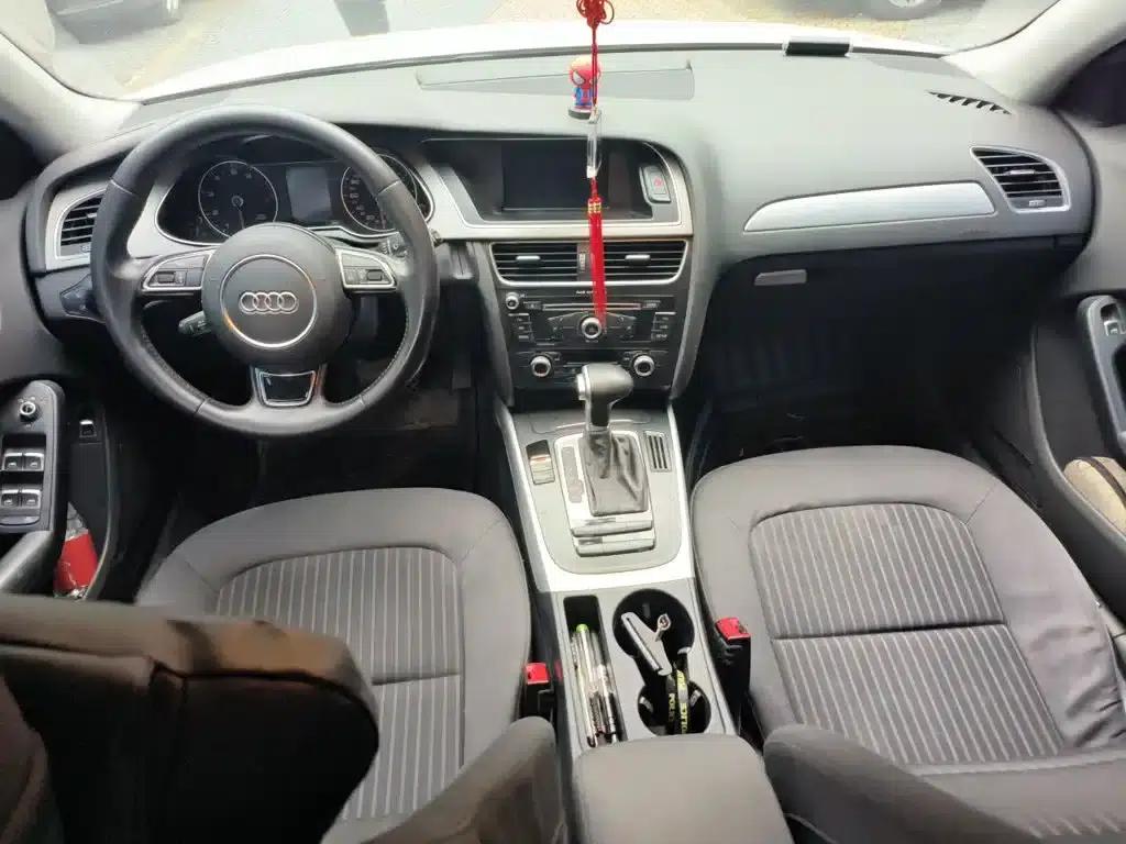 Audi A4L 2015 35 TFSI Automatic Standard Edition — миниатюра 13