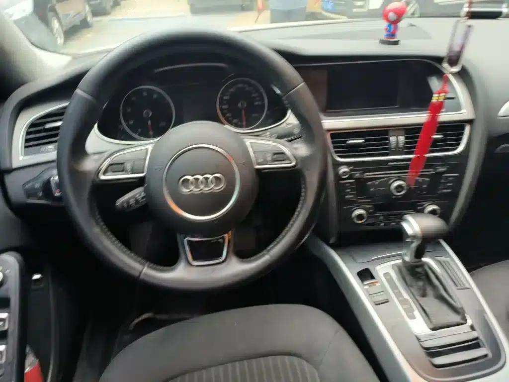 Audi A4L 2015 35 TFSI Automatic Standard Edition — миниатюра 3