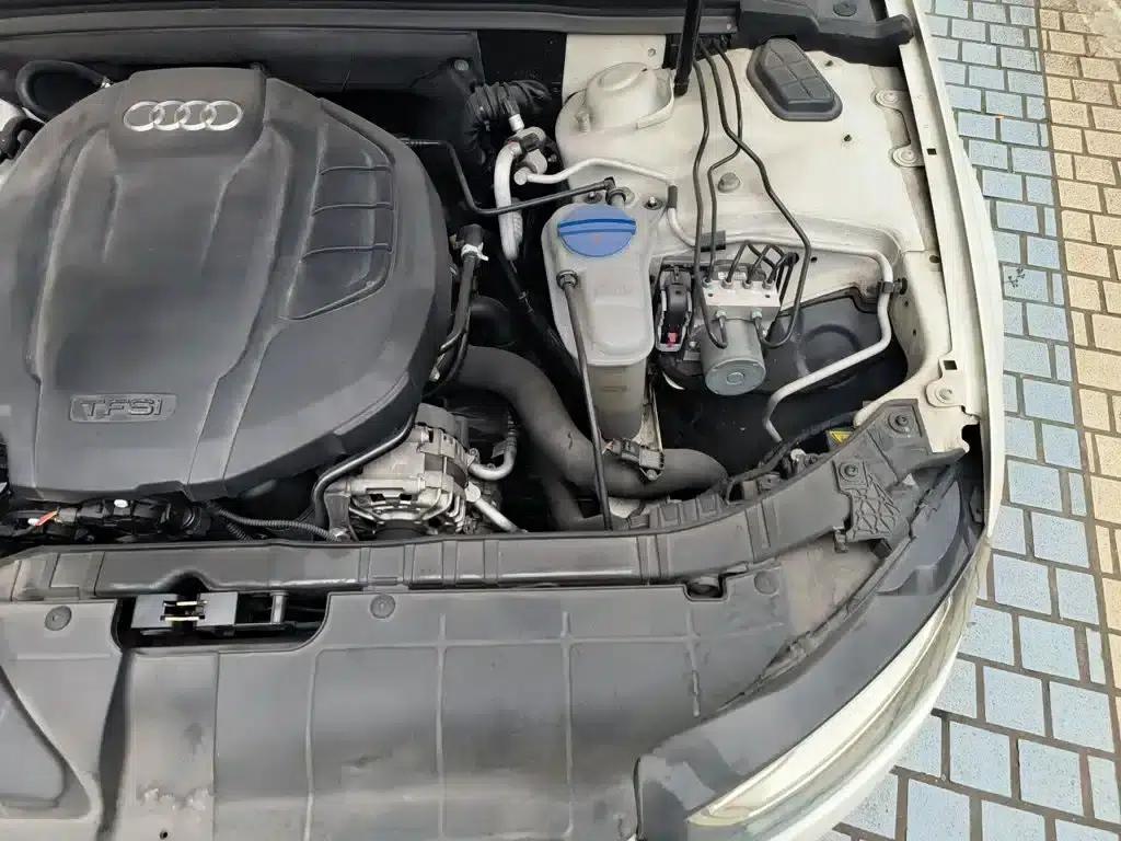 Audi A4L 2015 35 TFSI Automatic Standard Edition — миниатюра 22