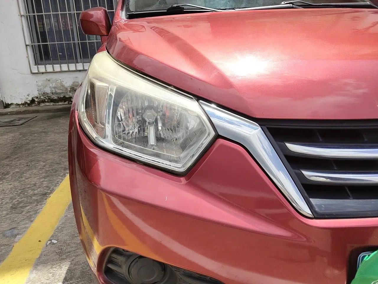 Venucia R50 2016 1.6L Automatic Elite Edition — миниатюра 7