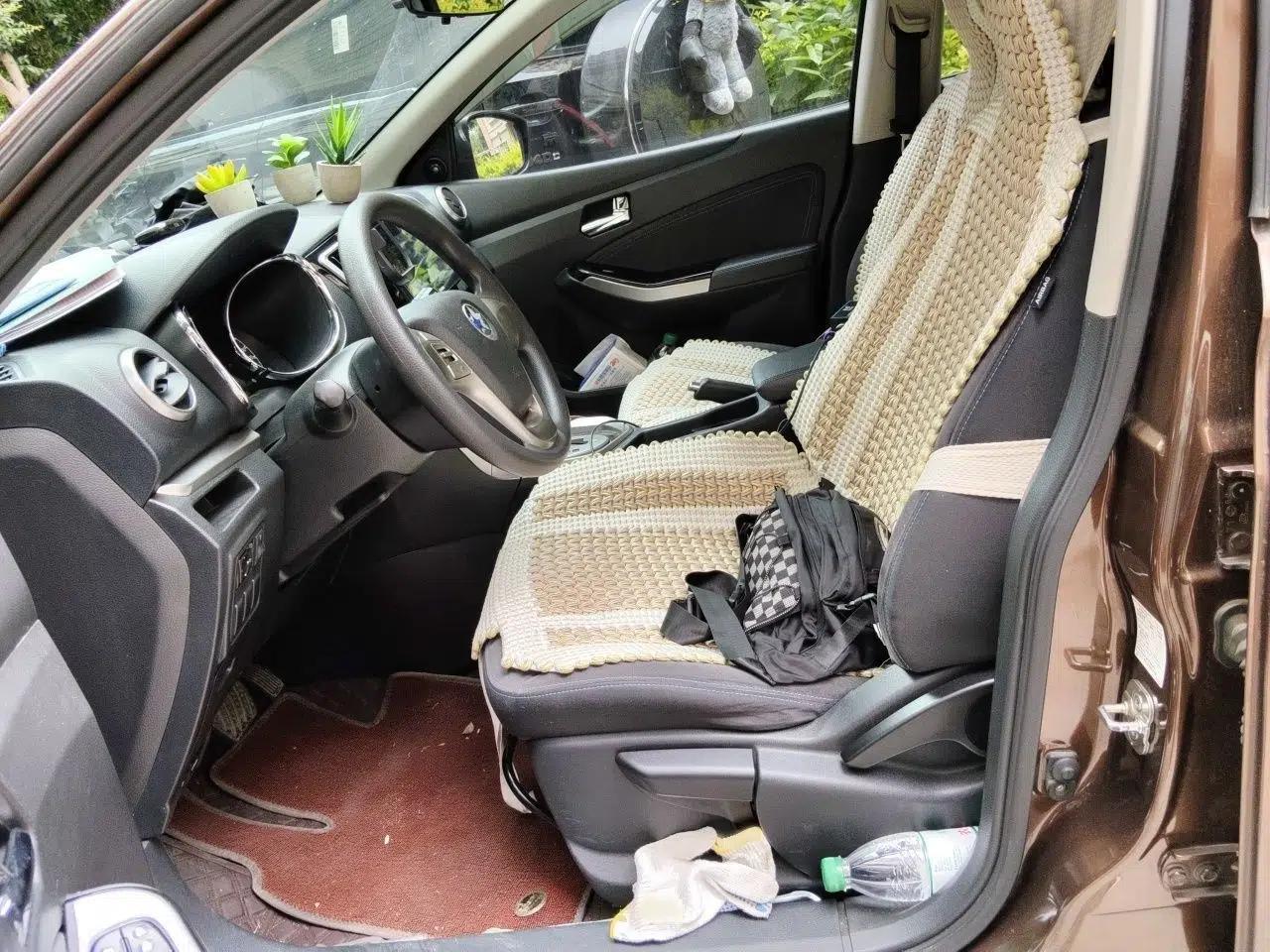Venucia T70 2016 2.0L CVT Smart Choice Edition — миниатюра 12