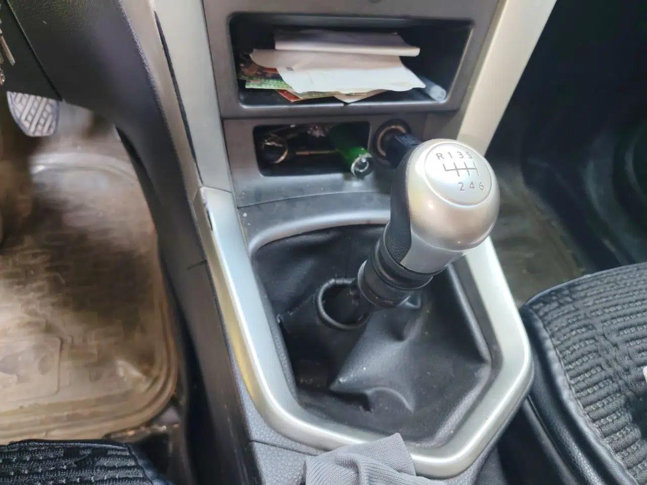 Venucia T70 2015 2.0L Manual RuiQu Version — миниатюра 14