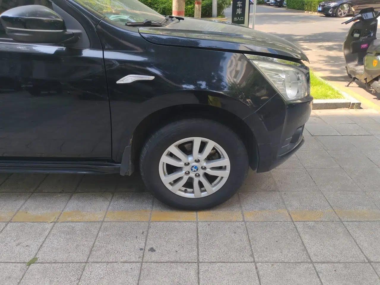 Venucia T70 2015 2.0L Manual RuiQu Version — миниатюра 8