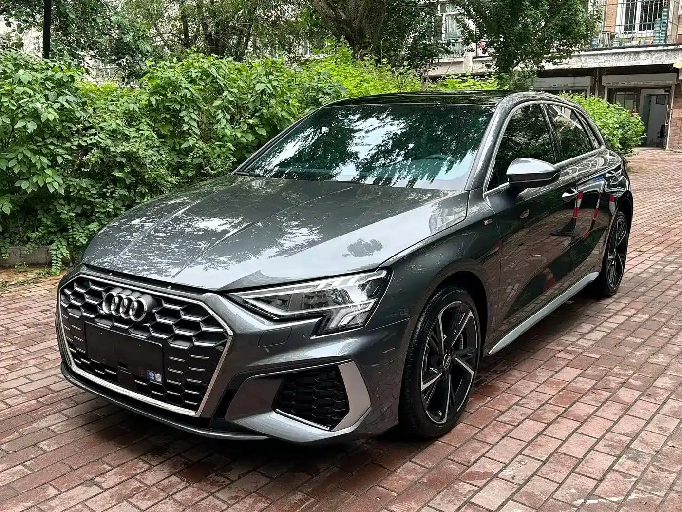 Audi A3 2023 Sportback 35 TFSI Fashion Sport — миниатюра 1