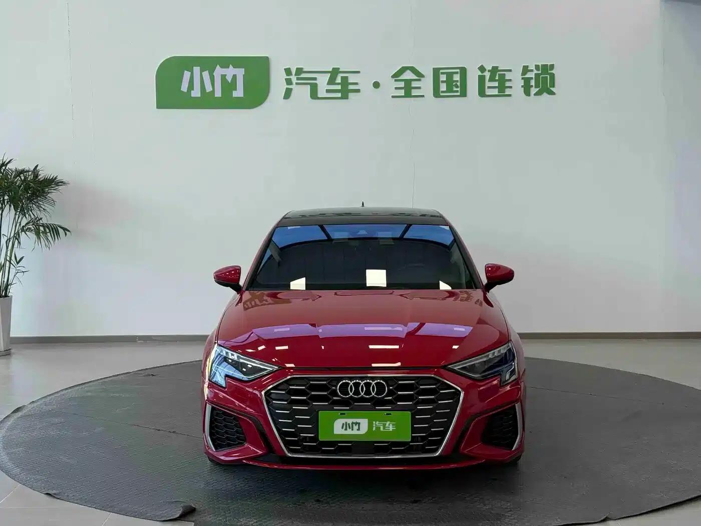 Audi A3 2022 Sportback 35 TFSI Fashion Sport — миниатюра 2