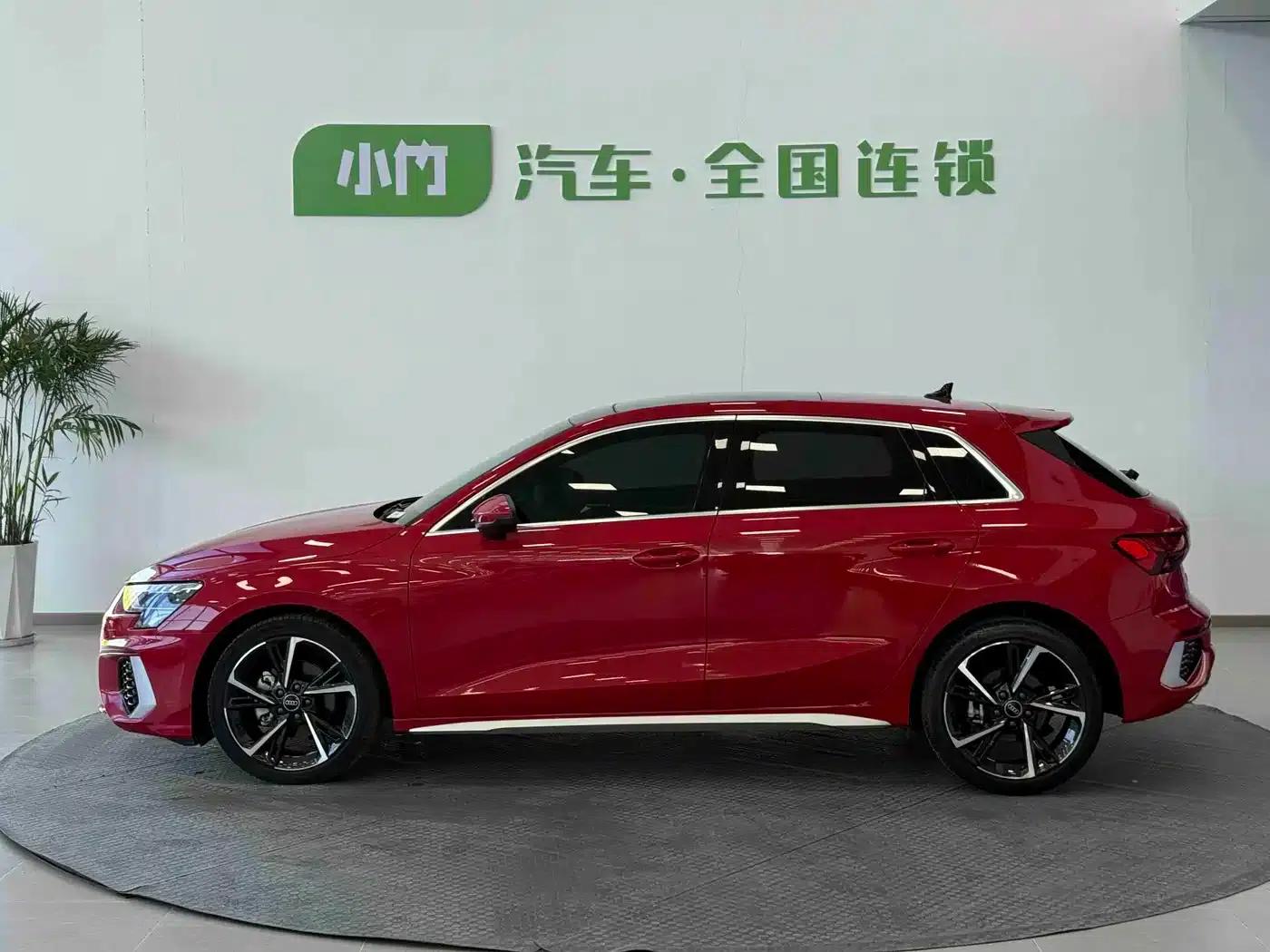 Audi A3 2022 Sportback 35 TFSI Fashion Sport — миниатюра 3