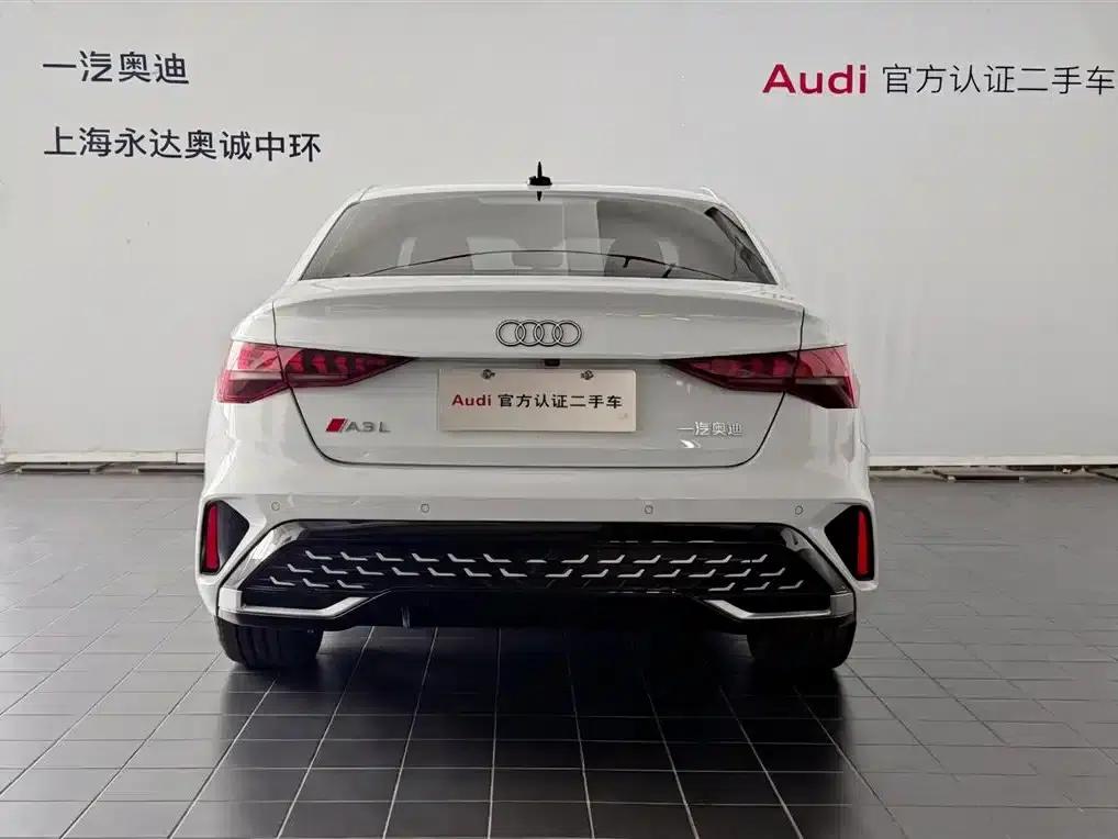 Audi A3 2025 A3L Limousine 35TFSI Flying Spur Premium Edition — миниатюра 4