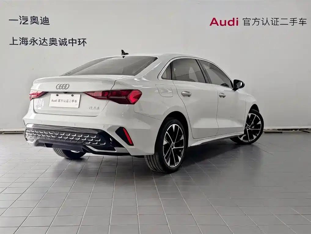 Audi A3 2025 A3L Limousine 35TFSI Flying Spur Premium Edition — миниатюра 5