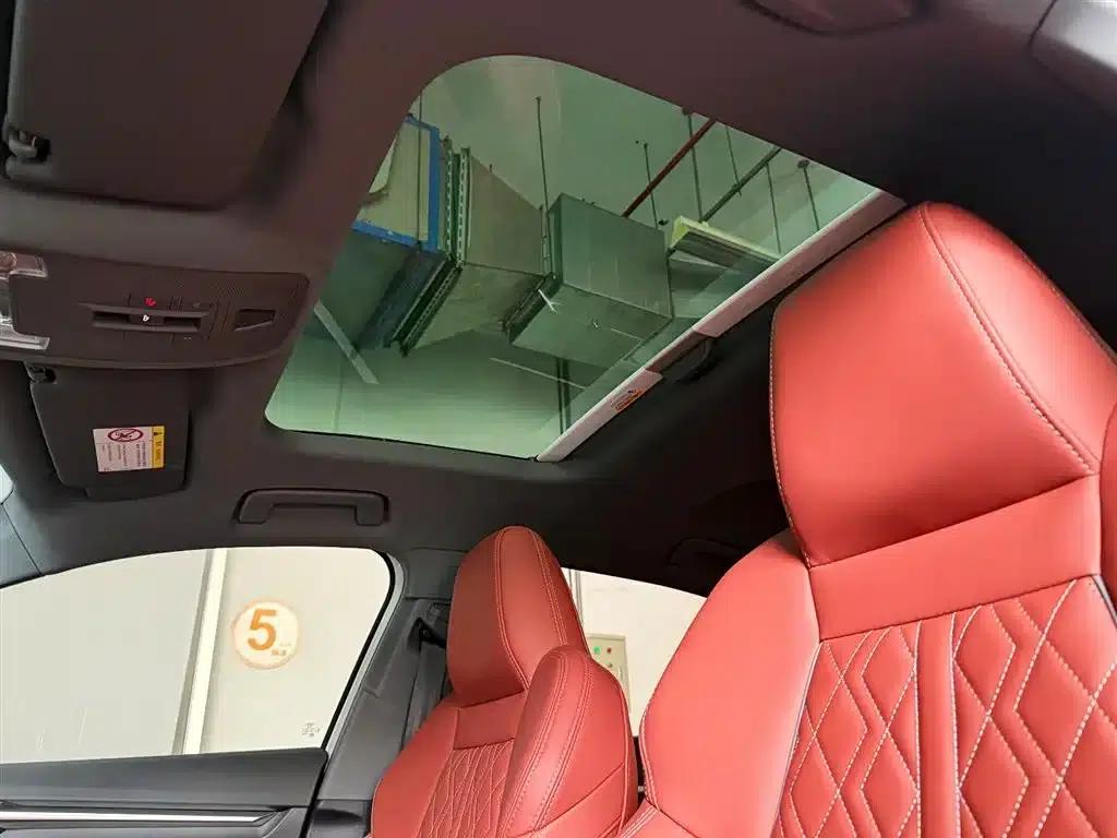 Audi A3 2025 A3L Limousine 35TFSI Flying Spur Premium Edition — миниатюра 9