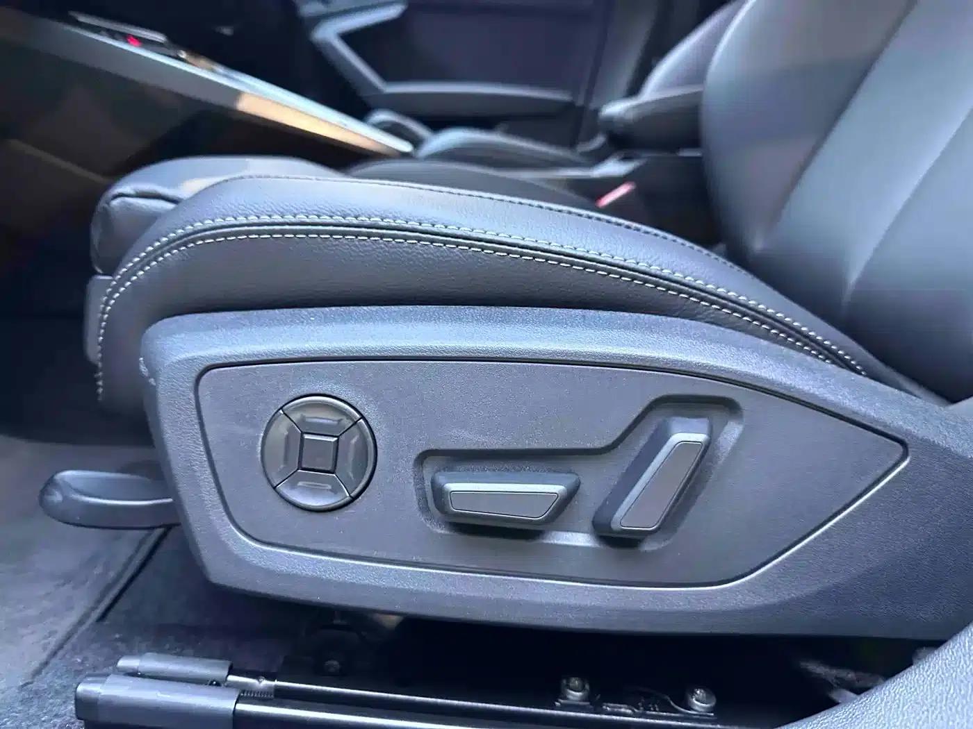 Audi A3 2023 Facelift Sportback 35 TFSI Progressive Sport — миниатюра 15