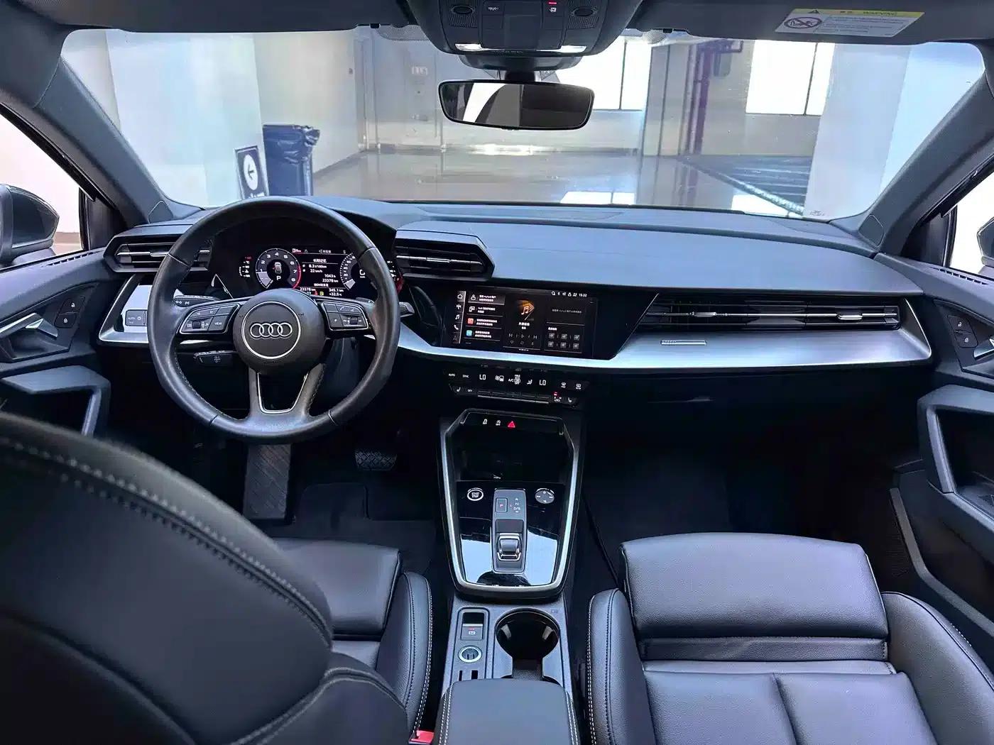 Audi A3 2023 Facelift Sportback 35 TFSI Progressive Sport — миниатюра 17