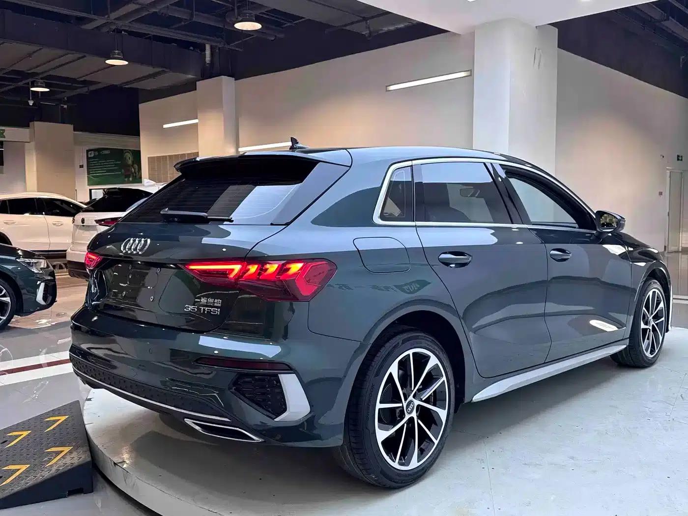 Audi A3 2023 Facelift Sportback 35 TFSI Progressive Sport — миниатюра 3