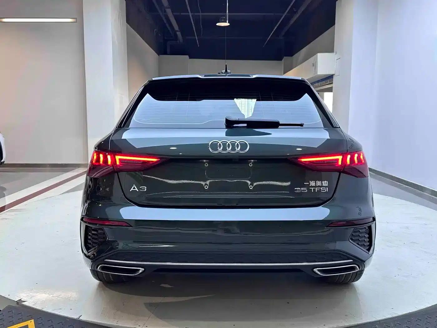 Audi A3 2023 Facelift Sportback 35 TFSI Progressive Sport — миниатюра 4