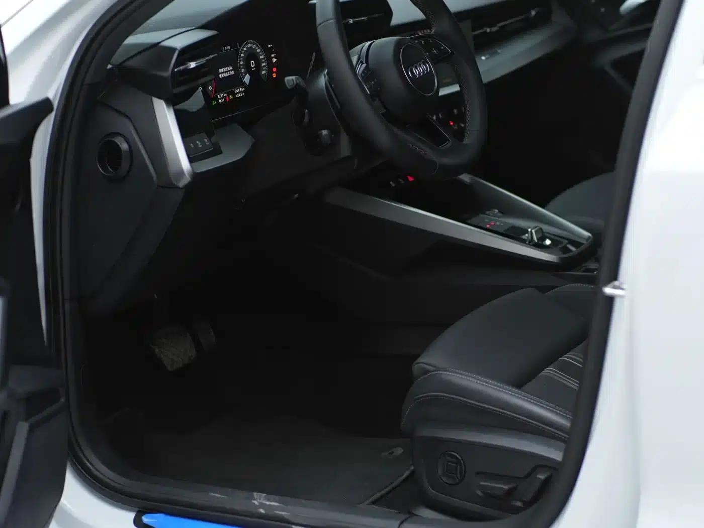 Audi A3 2023 Facelift A3L Limousine 35 TFSI Sporty Edition — миниатюра 26